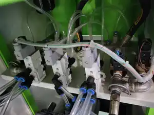 Máquina de soplado de plástico PET, precios/máquina para hacer botellas de agua/máquina de moldeo por soplado de estiramiento semi automático - Product Image 2