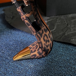 Sandalias de Tacón Bajo de 9 cm con Estampado de Leopardo de Moda 2025, con Logotipo Personalizado, para Mujer, Punta Puntiaguda, Cuero Brillante, Zapatos de Noche, Pedidos al por Mayor - Product Image 4