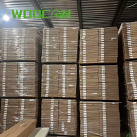 Panneau de plafond en PVC à lamination imitation bois, résistant à l'humidité, pour la décoration murale intérieure des halls