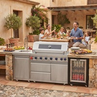 Ensemble de cuisine extérieure personnalisé avec barbecue, évier et réfrigérateur pour les fêtes de famille