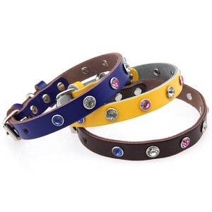 Nuevo Collar <span class=keywords><strong>de</strong></span> Perro <span class=keywords><strong>de</strong></span> Cuero Genuino Suave con Pedrería Brillante, Correa <span class=keywords><strong>de</strong></span> Cuello Acolchada <span class=keywords><strong>de</strong></span> Lujo para Perros Pequeños y Medianos, Gatos - Product Image 2