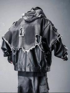 מעיל טלאים מעור ודנים בסגנון רחוב גבוה, עם קפוצ'ון, תפרים מקומטים, סגירת רוכסן, מראה דהוי בשמש, בסגנון פאנק. - Product Image 2