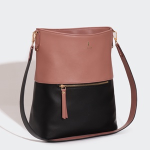 Sac à main cosmétique rose avec cordon de serrage pour le shopping et le tourisme de haute qualité - Product Image 1