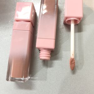 Lucidalabbra Liquido Rosa Baby con Etichetta Personalizzata, Non Appiccicoso, Delicato, per Donna, Fissaggio del Trucco Labbra - Product Image 6