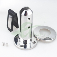 Accessoires de rampe d'escalier intérieure en acier inoxydable pour hôtel moderne, couleur personnalisée, clôture de balcon extérieur, poteau en verre satiné
