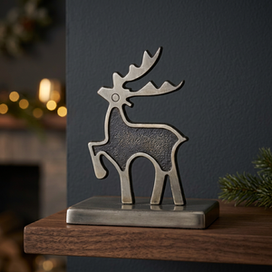 Support de chaussette de Noël en métal en forme de renne, décoration de fêtes, ornement pour cheminée ou manteau de cheminée - Product Image 3