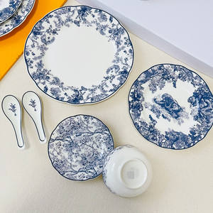 Service de table de luxe en porcelaine fine de style européen, 41 pièces, assiettes à dessert - Product Image 4
