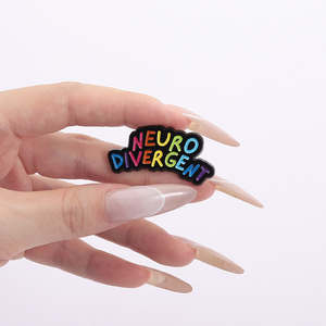 Autism Awareness Emaille Pin Regenbogen Design Brosche Neuro divergent Revers Abzeichen Schmuck Geschenk für Freunde und Kinder - Product Image 4