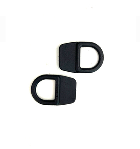 Hebilla clásica de plástico negro en forma de D de 25mm Diseño ovalado y cuadrado de espesor medio para cinturones elegantes - Product Image 3