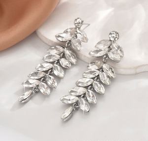 Boucles d'oreilles pendantes tendance été style européen et américain, luxueuses pour mariage et spectacle, en alliage brillant et cristal, nouvelle collection pour présentatrices - Product Image 1