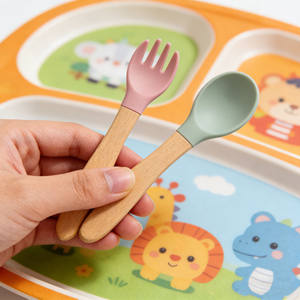 Juego <span class=keywords><strong>de</strong></span> Platos y Tazones <span class=keywords><strong>de</strong></span> Silicona <span class=keywords><strong>de</strong></span> Grado Alimenticio, Libres <span class=keywords><strong>de</strong></span> BPA, con Succión, Personalizados a Precio <span class=keywords><strong>de</strong></span> Fábrica, Aptos <span class=keywords><strong>para</strong></span> Lavavajillas, Juego <span class=keywords><strong>de</strong></span> Alimentación <span class=keywords><strong>para</strong></span> Bebés - Product Image 5