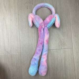 Chauffe-oreilles en peluche pour enfants avec oreilles de fraise mobiles et son, tendance <span class=keywords><strong>TikTok</strong></span>, design ours en fourrure - Product Image 6