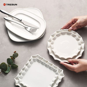 Assiette de table en grès fin blanc gaufré, vaisselle en gros pour service de table - Product Image 4