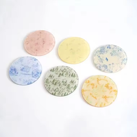 Dessous de verre colorés en acrylique pour table