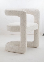 Fauteuil moderne minimaliste à cadre incurvé en tissu bouclé blanc, chaise de loisirs unique en forme de U, chaise d'appoint pour salle à manger, pour la maison et la villa
