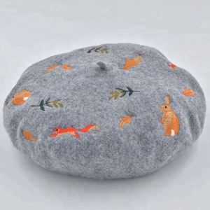 หมวกเบเร่ต์ขนสัตว์แท้ปักลายกระต่ายกระรอกสไตล์ยุโรปอเมริกาแฟชั่นทันสมัยสำหรับผู้หญิงฤดูใบไม้ร่วงฤดูหนาว - Product Image 4