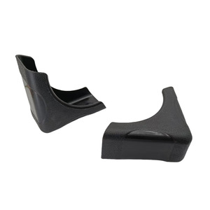 Coussinets de pieds de chaise en plastique antidérapants triangulaires pour chaise de bureau, pieds réglables en hauteur, noir, manchon de tube 20x40 Denier - Product Image 1