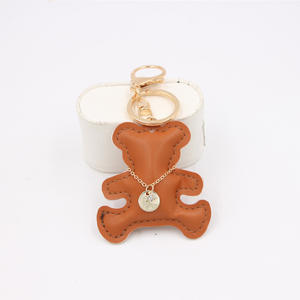 Porte-clés Ours Designer 2025 – Tendance et Mignon en Cuir pour Femme, Pendentif et Breloque de Sac de Luxe - Product Image 3