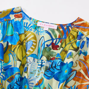 เดรสผ้าฝ้ายพิมพ์ลายดิจิทัลแบบใหม่สำหรับผู้หญิง สไตล์ฤดูร้อน เป็นมิตรกับสิ่งแวดล้อม แขนสั้น คอวี ดีไซน์หรูหรา เหมาะสำหรับใส่ในชีวิตประจำวัน - Product Image 2