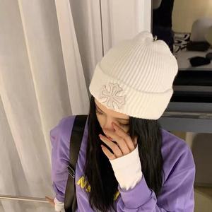 Mới Mùa Thu Mùa Đông Đan <span class=keywords><strong>Beanie</strong></span> Hat Thời Trang Chéo Thêu Da Logo Unisex Ấm Skull <span class=keywords><strong>Cap</strong></span> Phụ Nữ Người Đàn Ông Phụ Kiện Hợp Thời Trang - Product Image 3