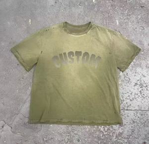 Camiseta gótica holgada para hombre, estilo vintage, desgastada por el sol, de algodón, con pedrería, efecto blanqueado, dobladillo deshilachado y rasgado, estilo streetwear. - Product Image 3