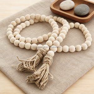 Guirnalda de Cuentas de Madera de 58 Pulgadas con <span class=keywords><strong>Borlas</strong></span> Estilo Boho - Decoración Rústica y Chic <span class=keywords><strong>para</strong></span> Pared, Sobre Gabinetes y Mesas - Product Image 3