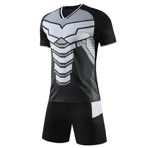 Maillot et short de football entièrement personnalisables, anti-humidité, fabriqués au Pakistan, avec logo personnalisé, uniforme de football sur mesure - Product Image 6