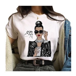 T-Shirt da Donna Best-Seller con Scollo Rotondo, Comoda e Ampia, Stampa Cartoon City Girl, Collezione Estiva, Dettagli in Pizzo e Rivetti, Vendita al Dettaglio e all'Ingrosso - Product Image 1