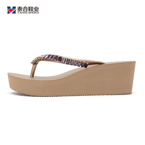 2024 nouvelles chaussures d'été décontracté en plein air tongs pour femmes pantoufles dames à talons hauts pantoufles en gros tongs en gros - Product Image 2