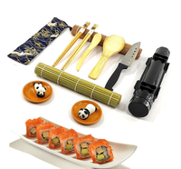 Le kit de fabrication de sushis pour débutants comprend des outils de moule à riz de cuisine et un tapis à sushi en bambou