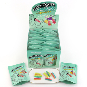 Bâtonnets de bonbons gommeux à mâcher en forme de <span class=keywords><strong>paille</strong></span> de réglisse courte avec <span class=keywords><strong>poudre</strong></span> aigre remplie dans un sac - Product Image 2