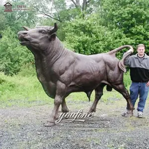 Venda quente preço de fábrica tamanho de vida caminhada escultura de touro estátua de bronze à venda