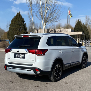 <span class=keywords><strong>Mitsubishi</strong></span> Outlander <span class=keywords><strong>de</strong></span> 7 Plazas con Asientos <span class=keywords><strong>de</strong></span> Cuero 2017 2018 2019, Auto Usado con Motor Turboalimentado Interno, Volante a la Izquierda - Product Image 4