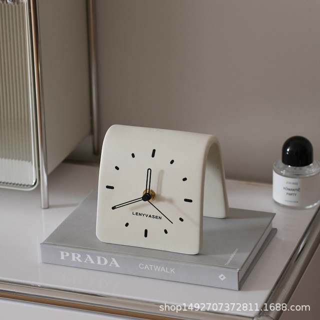Creative Minimalist Modern Handmade Ceramic Home Countertop Decoration Living Room Bedside Silent Desk Clock