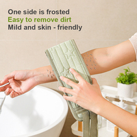 Serviette de bain exfoliante OEM à texture étoilée, double face, pour un nettoyage en profondeur et un gommage des peaux mortes, avec sangle de massage dorsal