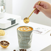Tasse à café en céramique à carreaux irréguliers faite à la main avec logo personnalisé de style minimaliste 270 ml Tasses à café thé lait eau