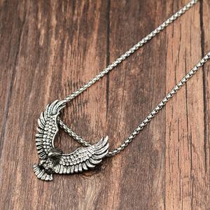 Pendentif en acier inoxydable Earth Eagle, collier pour homme, style rétro punk, street dance, hip-hop, rap - Product Image 2
