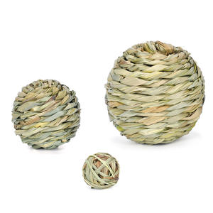 Balle en herbe naturelle et jouet à mâcher tissé à la main en roseau pour lapins, chinchillas, perroquets - Divertissement pour animaux de compagnie - Product Image 3