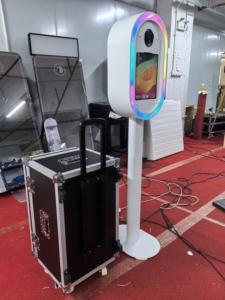 Nuevo Soporte Metálico para iPad de 13 Pulgadas para Eventos, con Estuche de Transporte y Accesorios Incluidos - Product Image 5