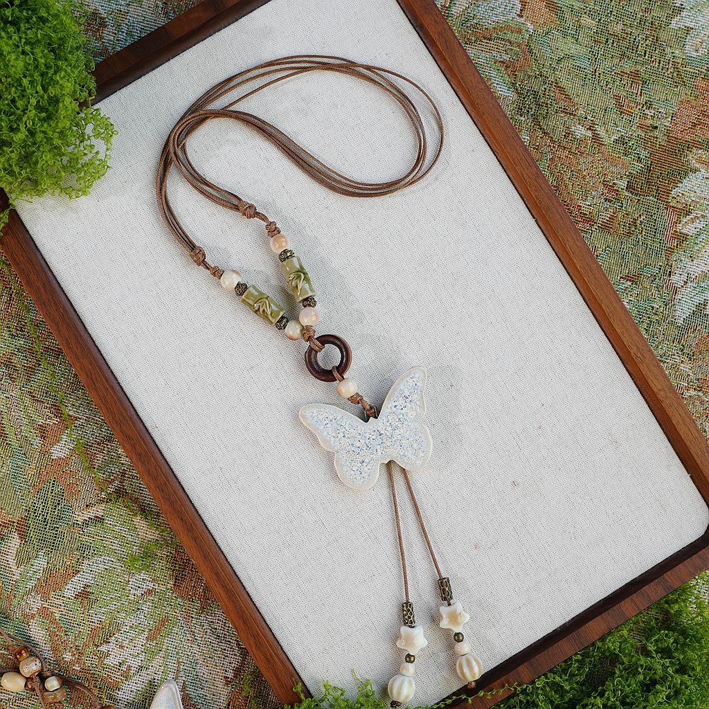 1602-04 papillon en bambou