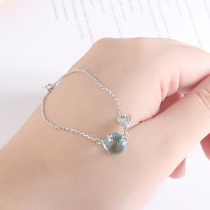 Pulsera de Plata de Ley 925 con Circonitas y Baño de Oro, Diseño de Espuma de Sirena, Regalo Cristiano para Mujer, Diseño Minimalista Único - Product Image 4