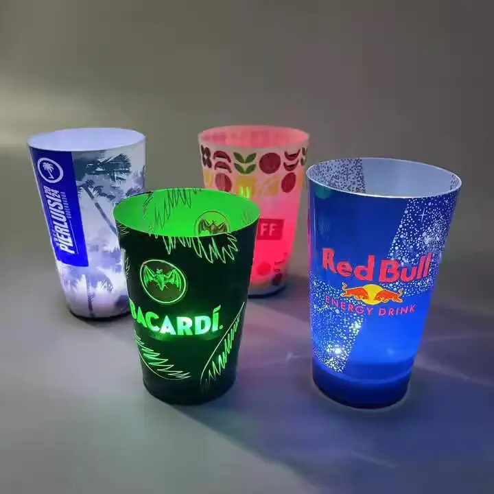 Kerst Gloeiende Partij Plastic Bekers Custom Logo Roze Groen Geel Night Event Led Cups Voor Nachtclub