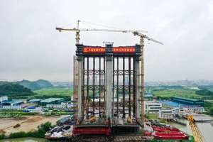 Grúa Torre de Construcción Autoerigible de 10 Toneladas |   Bomba de Motor de Alta Eficiencia |   Usado en Buen Estado |   Para la industria de los Emiratos Árabes Unidos/Arabia Saudita - Product Image 3