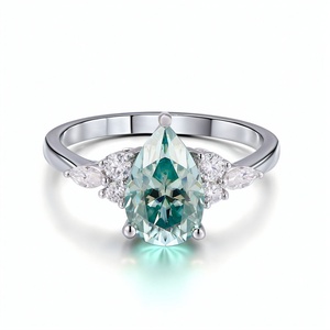 Anillo de Compromiso de Joyería Fina con Diseño de Seis Diamantes, Oro Blanco de 14K, Color VVS DEF, Moissanita Verde Corte Pera de 5CT - Product Image 1