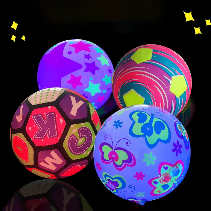 Радужный игрушечный мяч из ПВХ, светящийся в темноте надувной светодиодный светящийся спортивный пляжный мяч, игрушка из ПВХ для детей
