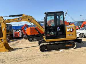 Excavadora CAT 305.5E2 usada de alta calidad, capacidad de 5 toneladas con bajas horas de trabajo, enfocada en el componente del motor central disponible para la venta - Product Image 2