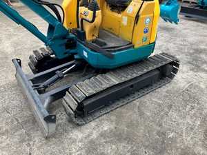 รถขุดขนาดเล็กมือสอง รุ่น U008 3 ตัน นำเข้าจากญี่ปุ่น พร้อมมอเตอร์ เครื่องยนต์ และปั๊ม - Product Image 6