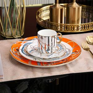 Ensemble de tasses à café en porcelaine fine, thé de l'après-midi, petit-déjeuner classique, boîte cadeau pour le lait - Product Image 1