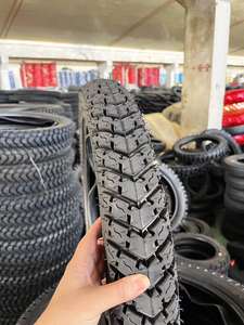 Llantas de 17 <span class=keywords><strong>18</strong></span> pulgadas Neumáticos 275-17 300-<span class=keywords><strong>18</strong></span> 250-17 Neumático sin cámara para motocicleta Neumáticos delanteros traseros Supermoto Neumáticos para motocicleta Llantas Moto - Product Image 4