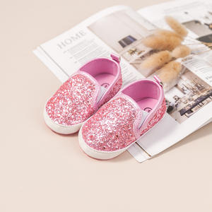 Scarpe Personalizzate all'Ingrosso per Bambine con Glitter Dorato, Suola Morbida Antiscivolo, Prime Scarpe da Camminata, Scarpe da Festa per Neonati - Product Image 4